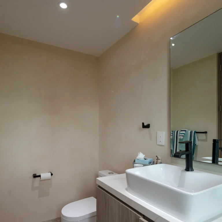 NALU BEACHFRONT CONDOS UNIT 102-03